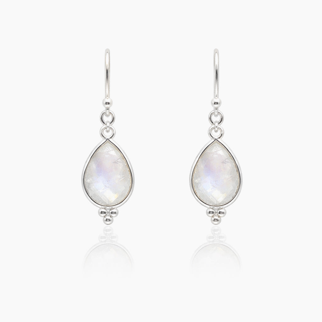 Regenboog maansteen oorhangers van 925 sterling zilver met druppelvormige stenen