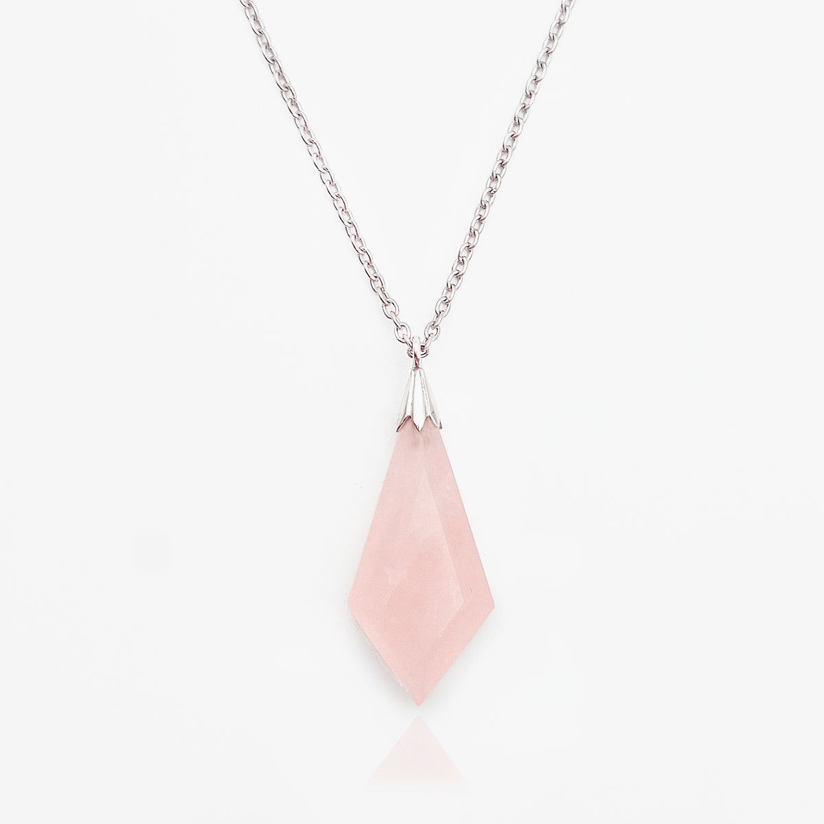 Zilveren rozenkwarts ketting Coralia met langwerpige edelsteen hanger